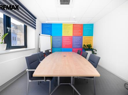 Pronájem kanceláře, 121 m²