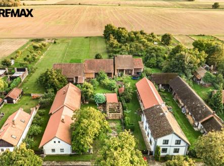 Prodej pozemku pro bydlení, 2 619 m²