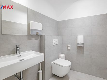 Pronájem jiné, 42 m²