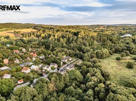Prodej pozemku pro bydlení, 592 m² obrázek