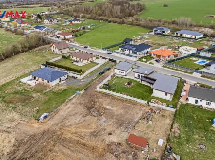 Prodej pozemku pro bydlení, 1 300 m²