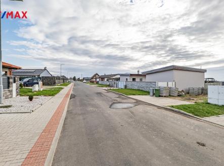 Prodej pozemku pro bydlení, 1 300 m²