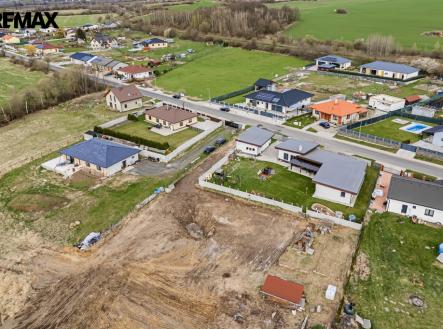 Prodej pozemku pro bydlení, 1 300 m²