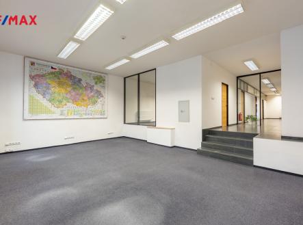 Pronájem kanceláře, 150 m²