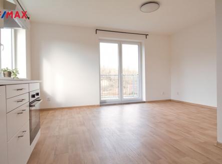 Pronájem bytu, 1+kk, 32 m²