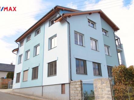 Pronájem bytu, 1+kk, 32 m²