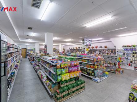 Prodej nájemního domu, 833 m²