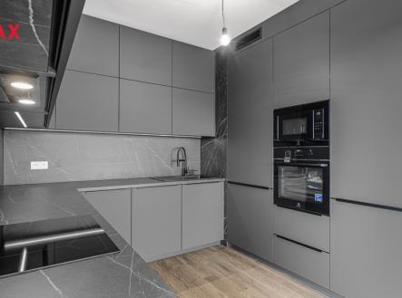 Pronájem bytu, 3+kk, 73 m²