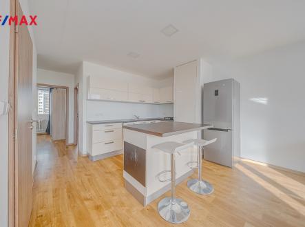 Pronájem bytu, 3+kk, 72 m²
