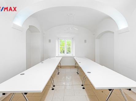 Pronájem kanceláře, 60 m²