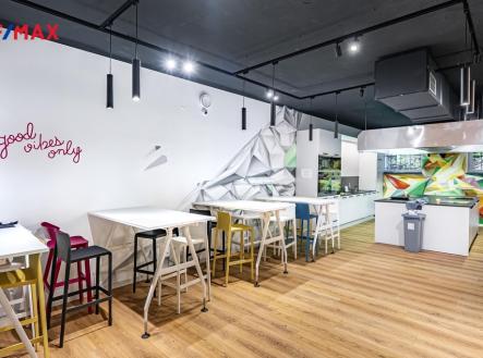 Pronájem kanceláře, 60 m²