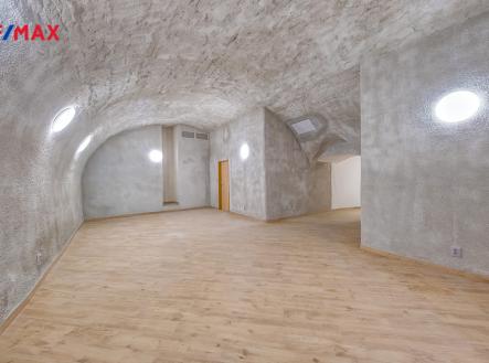 Pronájem jiné, 210 m²