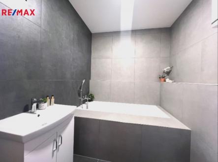 Pronájem bytu, 1+kk, 24 m²