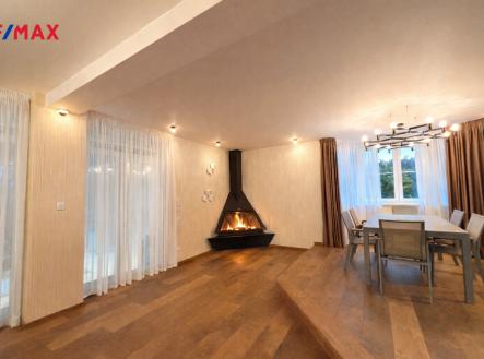 Pronájem domu/vily, 280 m²