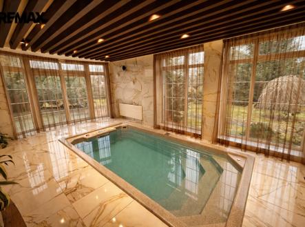 Pronájem domu/vily, 280 m² obrázek