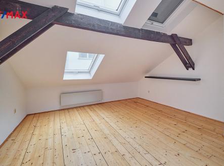 Pronájem bytu, 2+1, 77 m²