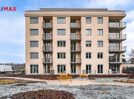 Pronájem bytu, 3+kk, 60 m²