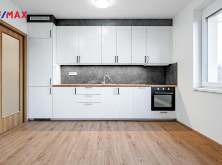 Pronájem bytu, 3+kk, 60 m²
