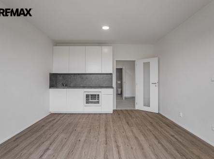 Pronájem bytu, 1+kk, 35 m²