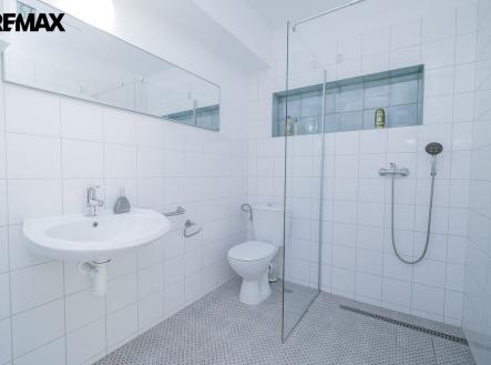 Pronájem bytu, 2+kk, 43 m²