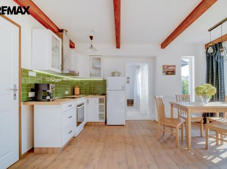 Pronájem bytu, 2+kk, 43 m²