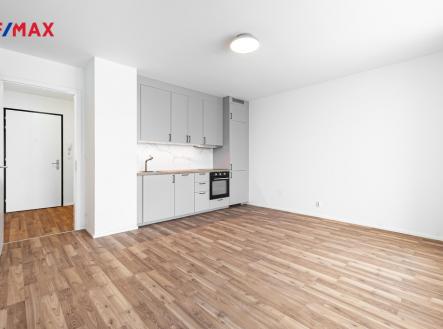 Pronájem bytu, 1+kk, 42 m²