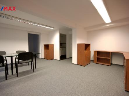 Pronájem kanceláře, 60 m²