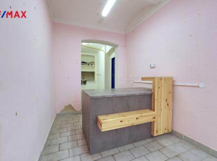 Pronájem obchodní prostor, 65 m²