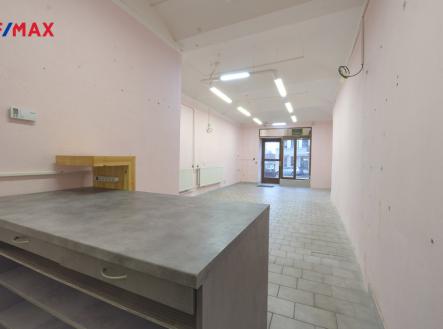 Pronájem obchodní prostor, 65 m²