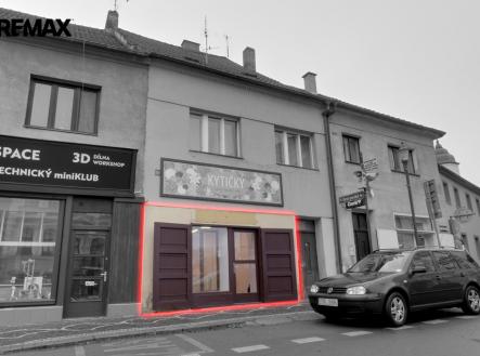 Pronájem obchodní prostor, 65 m²