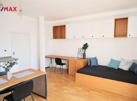 Pronájem bytu, 1+kk, 32 m²