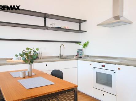 Pronájem bytu, 1+kk, 32 m²