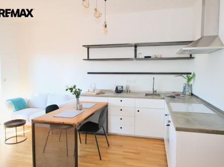 Pronájem bytu, 1+kk, 32 m² obrázek