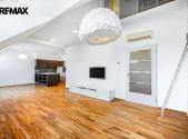 Pronájem bytu, 6+1, 200 m²