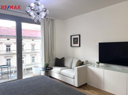 Pronájem bytu, 1+kk, 39 m²