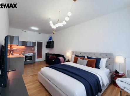 Pronájem bytu, 1+kk, 32 m²