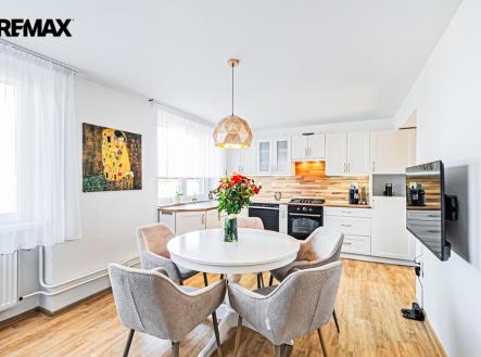 Prodej bytu, 3+kk, 79 m²