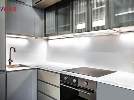 Pronájem bytu, 3+kk, 64 m²