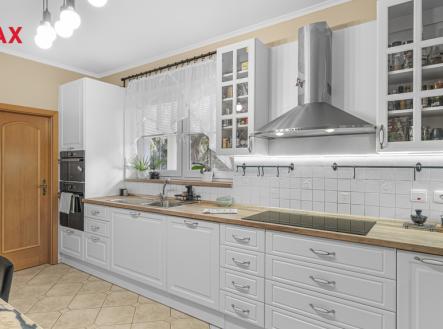 Prodej domu/vily, 475 m²