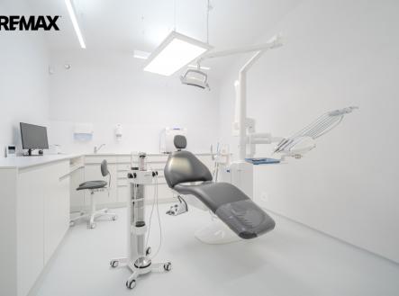 Pronájem jiné komerční nemovitosti, 58 m²