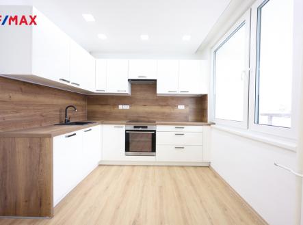 Pronájem bytu, 3+kk, 72 m²