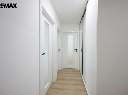 Pronájem bytu, 3+kk, 72 m²