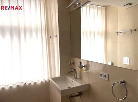 Pronájem bytu, 1+kk, 24 m²