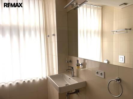 Pronájem bytu, 1+kk, 24 m²