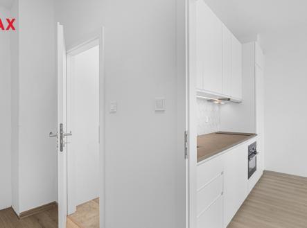 Pronájem bytu, 1+kk, 27 m²