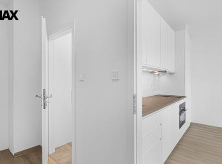 Pronájem bytu, 1+kk, 27 m²