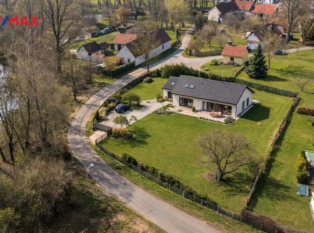 Prodej pozemku pro bydlení, 1 533 m²