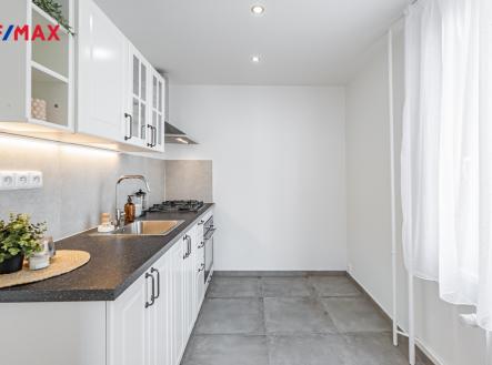 Pronájem bytu, 2+1, 49 m²