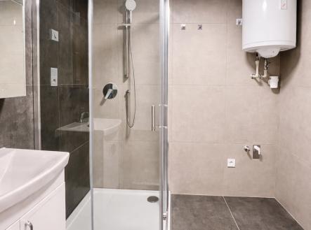 Pronájem bytu, 1+kk, 22 m²