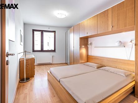 Pronájem bytu, 2+kk, 47 m²